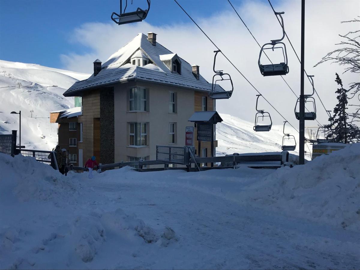 Miramar Elite Ski Con Parking Sierra Nevada Eksteriør billede